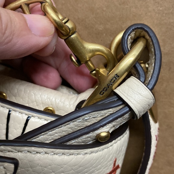 Coach X Jean Michel Basquiat Beat Shoulder Bag 18, NWOT - Picture 14 of 14